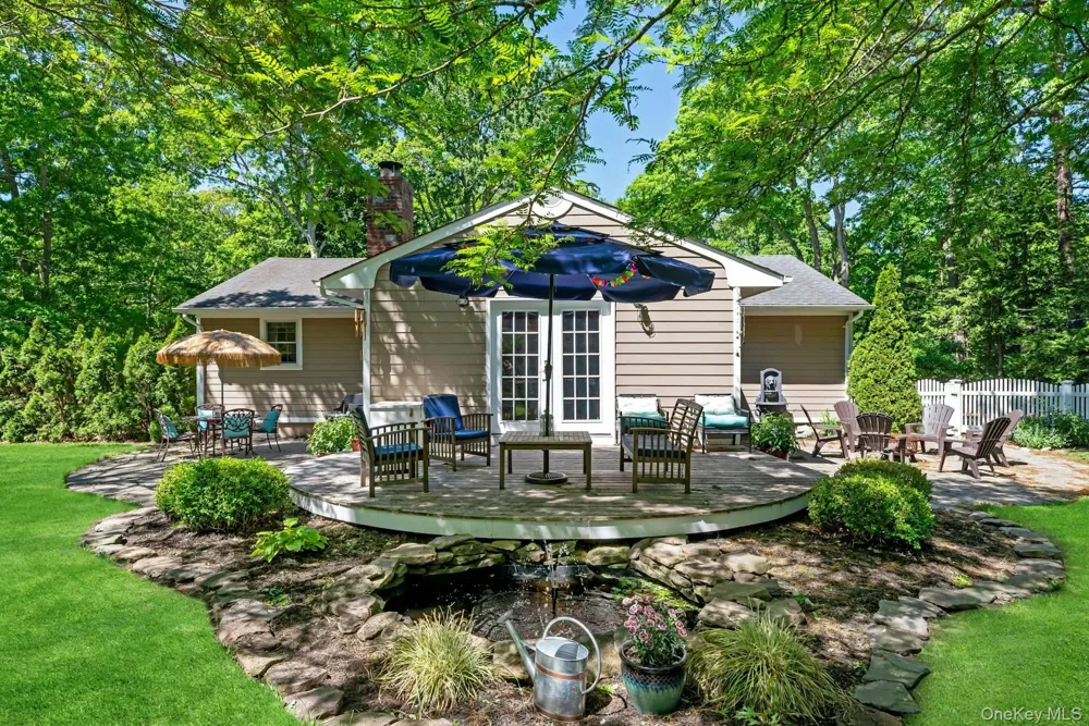 21 Jones Road Hampton Bays, NY 11946