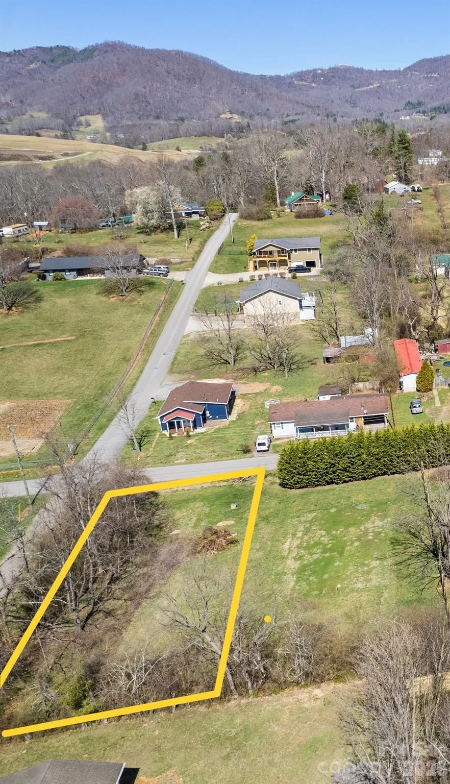 323 Mingus Street Canton, NC 28716