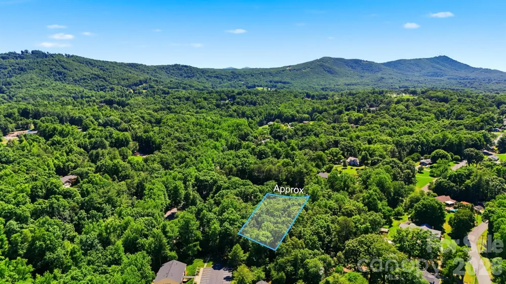 706 GARROU AVENUE SE Valdese, NC 28690