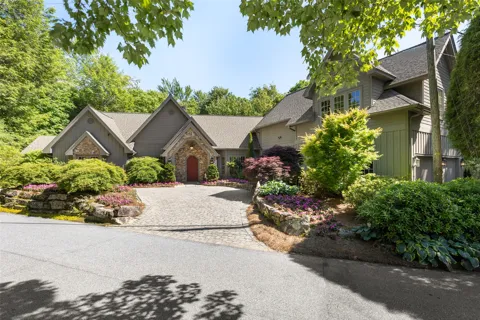 54 Pine Point