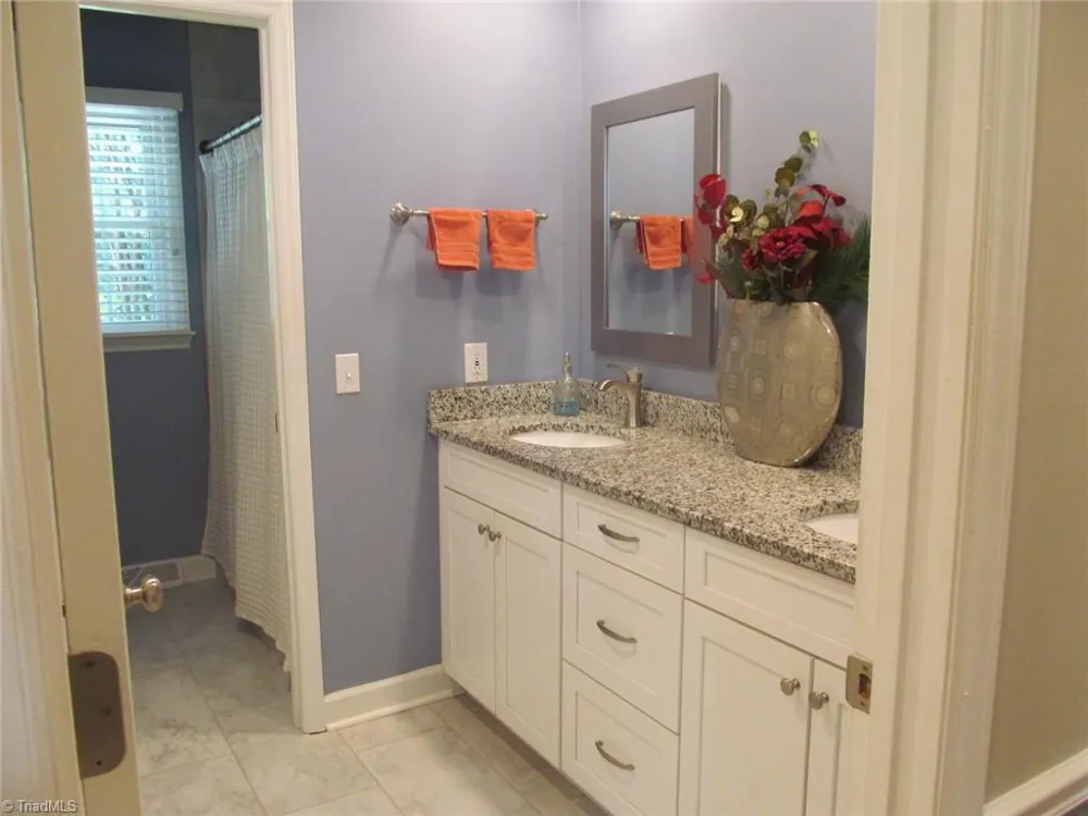 170 Queens Court Clemmons, NC 27012