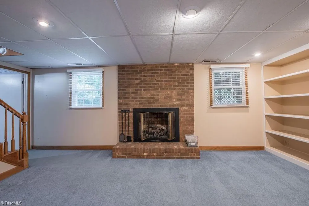 170 Queens Court Clemmons, NC 27012