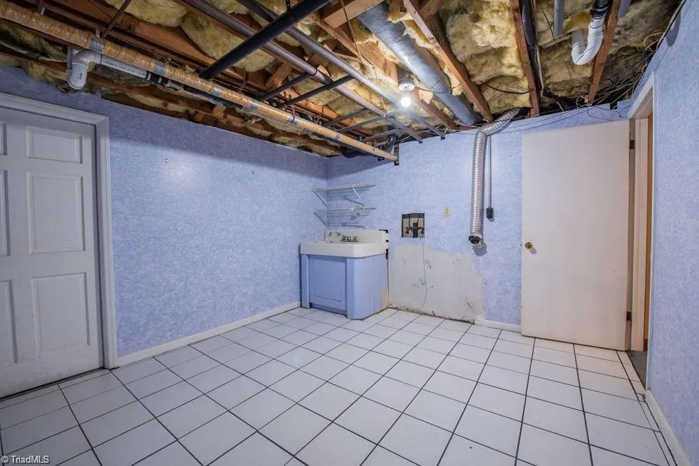 170 Queens Court Clemmons, NC 27012