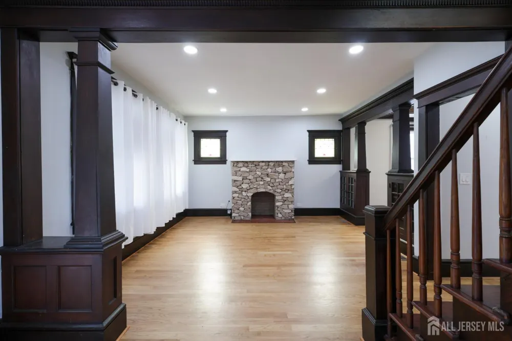 657 Amboy Avenue Edison, NJ 08837