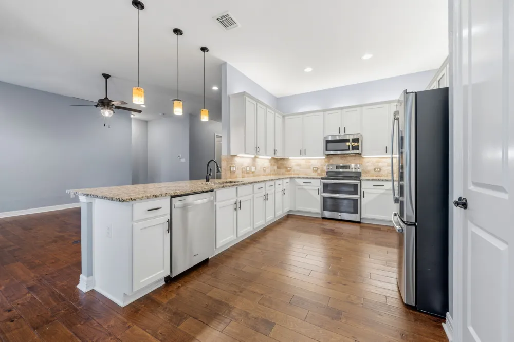 413 Bedford Drive Spicewood, TX 78669