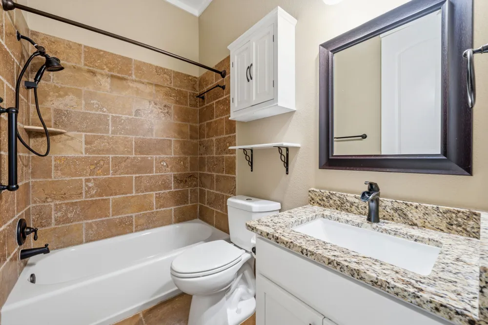 413 Bedford Drive Spicewood, TX 78669