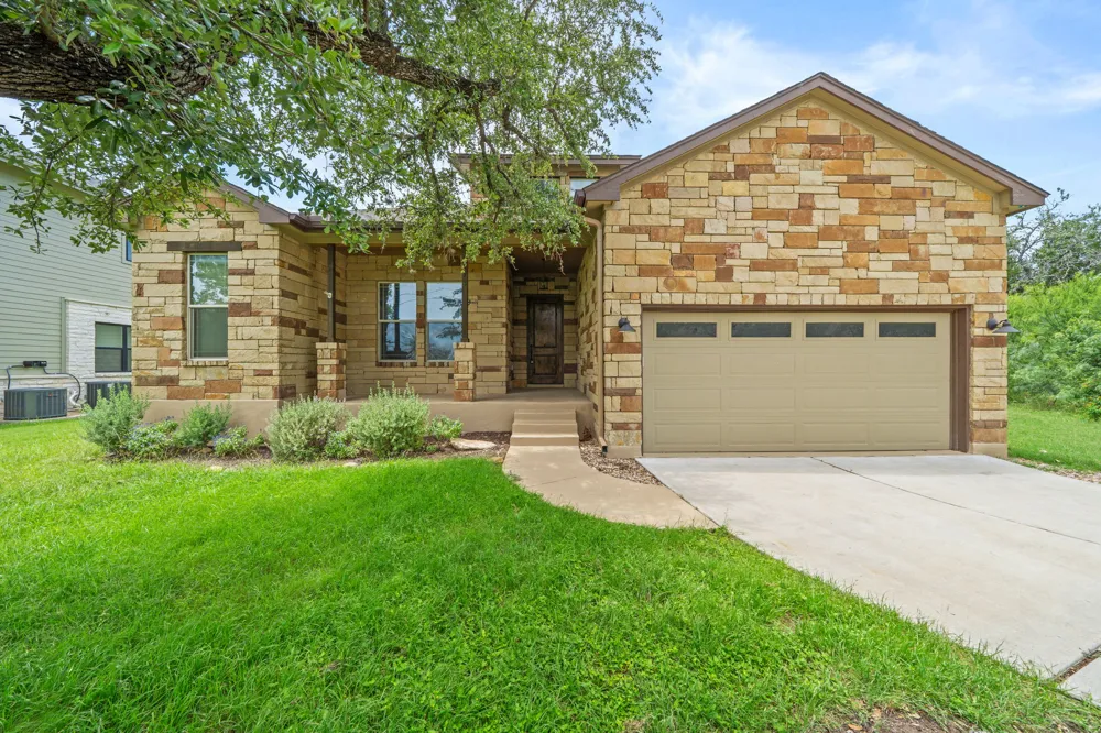 413 Bedford Drive Spicewood, TX 78669