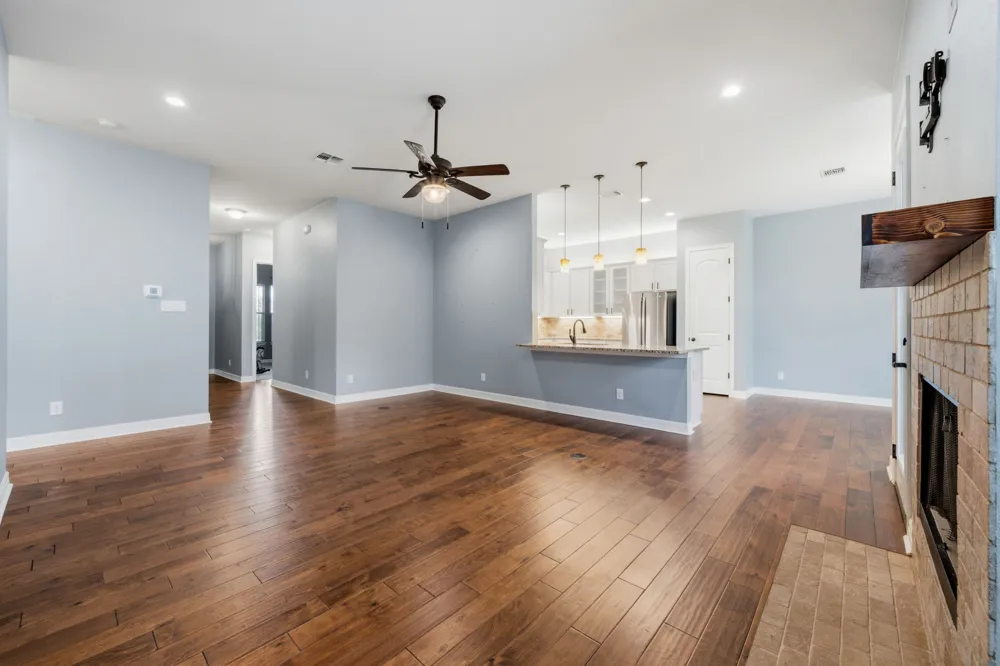 413 Bedford Drive Spicewood, TX 78669