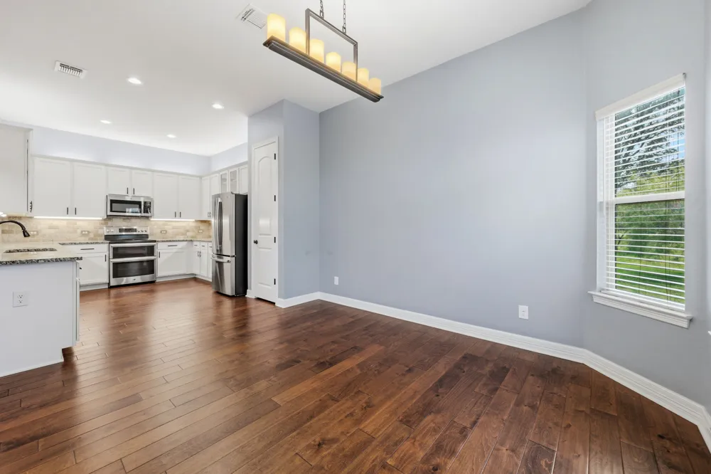 413 Bedford Drive Spicewood, TX 78669