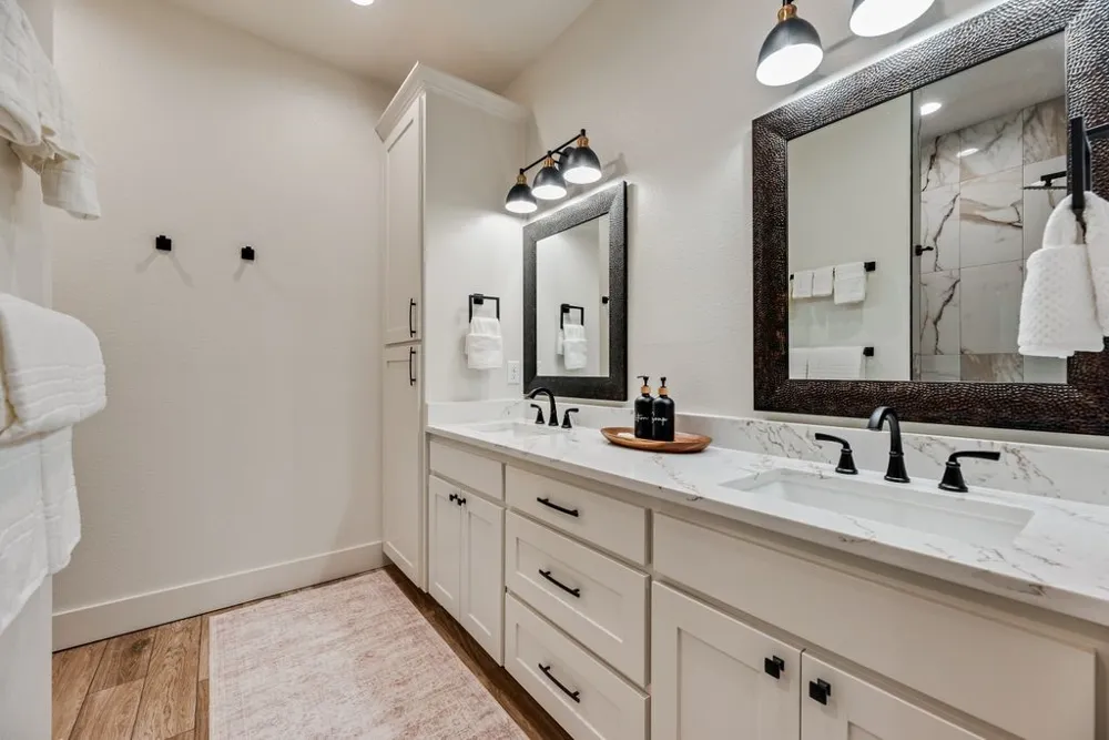 245 Creek Crossing Street Alvord, TX 76225
