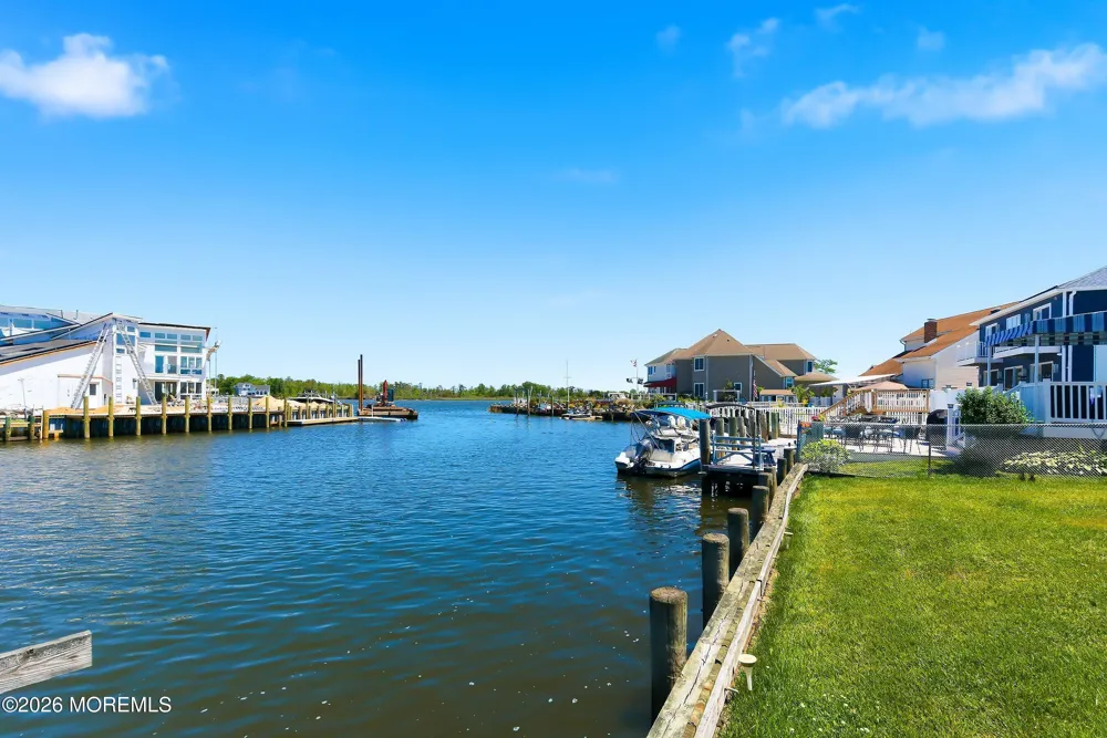 943 Mallard Drive Lanoka Harbor, NJ 08734