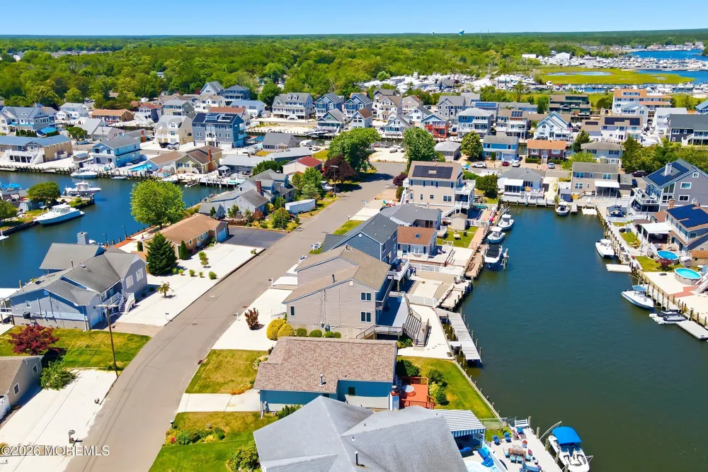 943 Mallard Drive Lanoka Harbor, NJ 08734