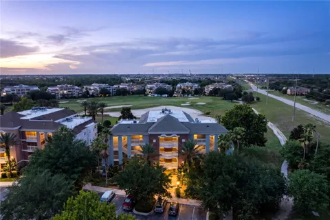 1100 SUNSET VIEW CIRCLE #204
