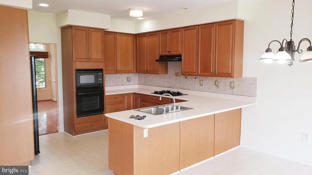 14 HAYWORTH CIRCLE Exton, PA 19341
