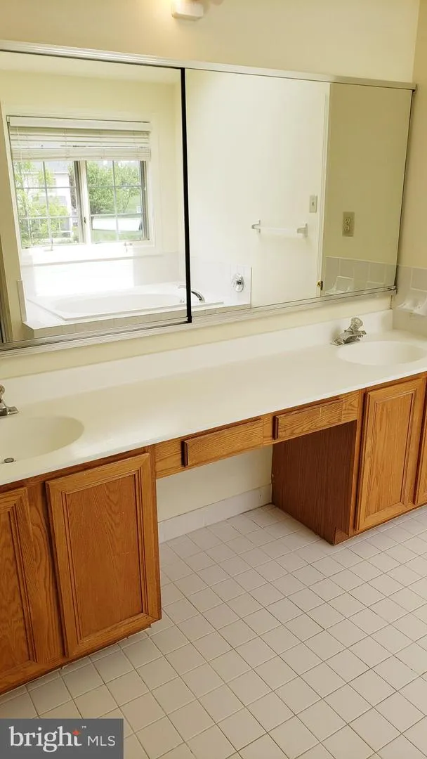 14 HAYWORTH CIRCLE Exton, PA 19341