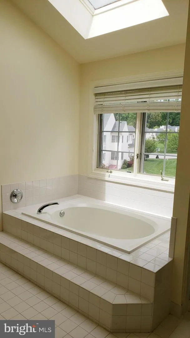 14 HAYWORTH CIRCLE Exton, PA 19341