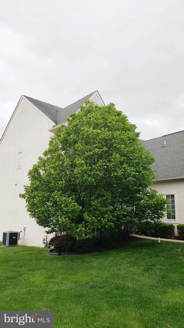 14 HAYWORTH CIRCLE Exton, PA 19341