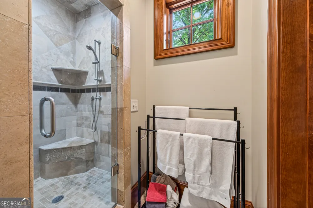 795 Chenocetah DR Cornelia, GA 30531