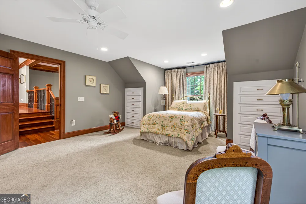 795 Chenocetah DR Cornelia, GA 30531