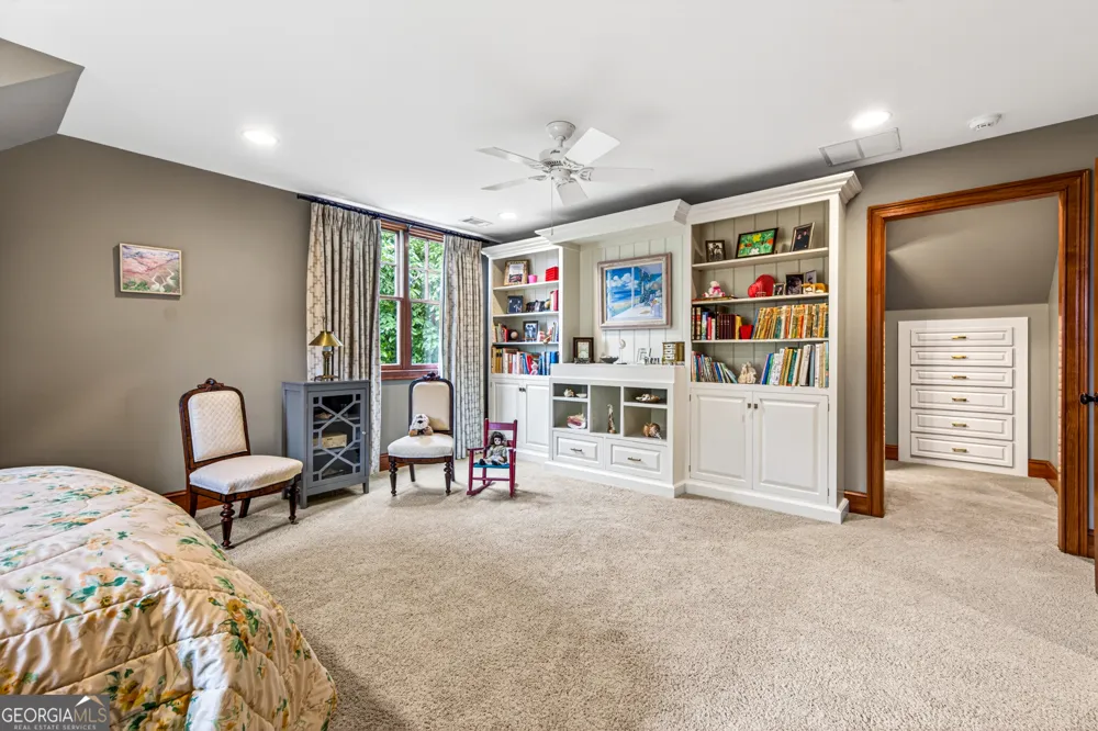 795 Chenocetah DR Cornelia, GA 30531