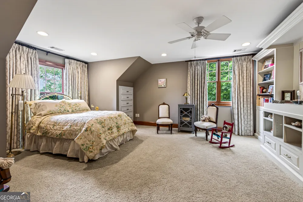 795 Chenocetah DR Cornelia, GA 30531