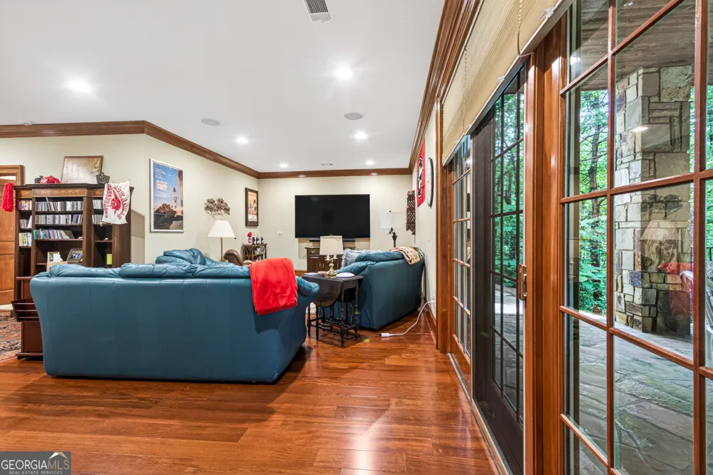 795 Chenocetah DR Cornelia, GA 30531
