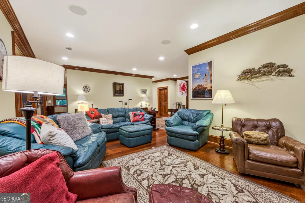 795 Chenocetah DR Cornelia, GA 30531