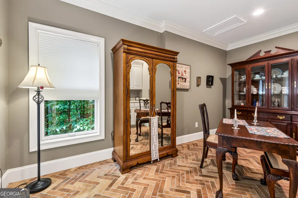 795 Chenocetah DR Cornelia, GA 30531