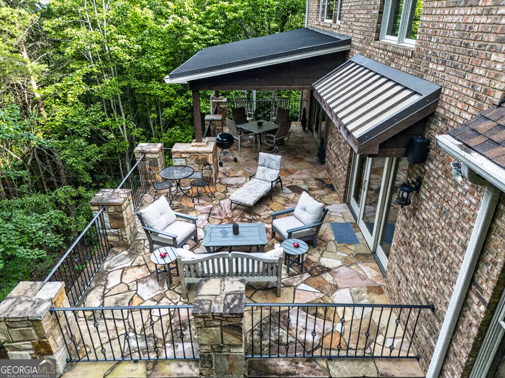795 Chenocetah DR Cornelia, GA 30531