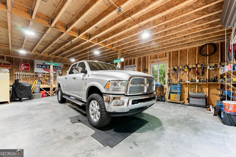 1088 Little Hawk RD Sautee Nacoochee, GA 30571