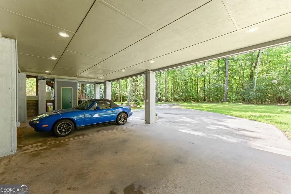 1088 Little Hawk RD Sautee Nacoochee, GA 30571