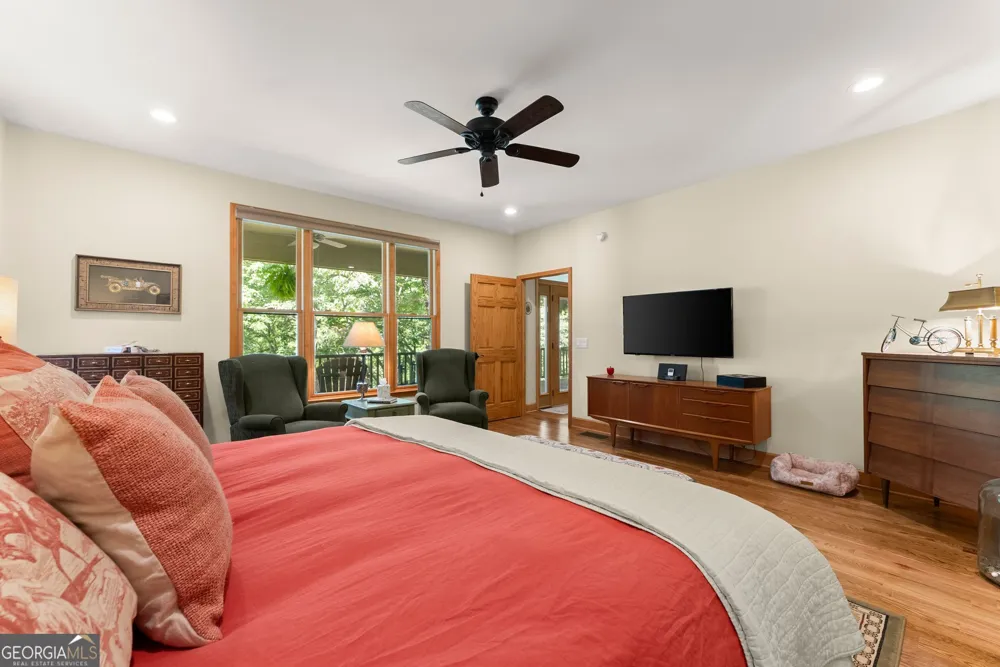 1088 Little Hawk RD Sautee Nacoochee, GA 30571