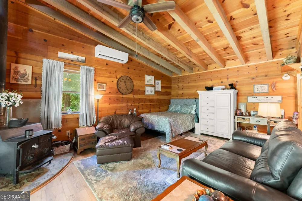 1088 Little Hawk RD Sautee Nacoochee, GA 30571