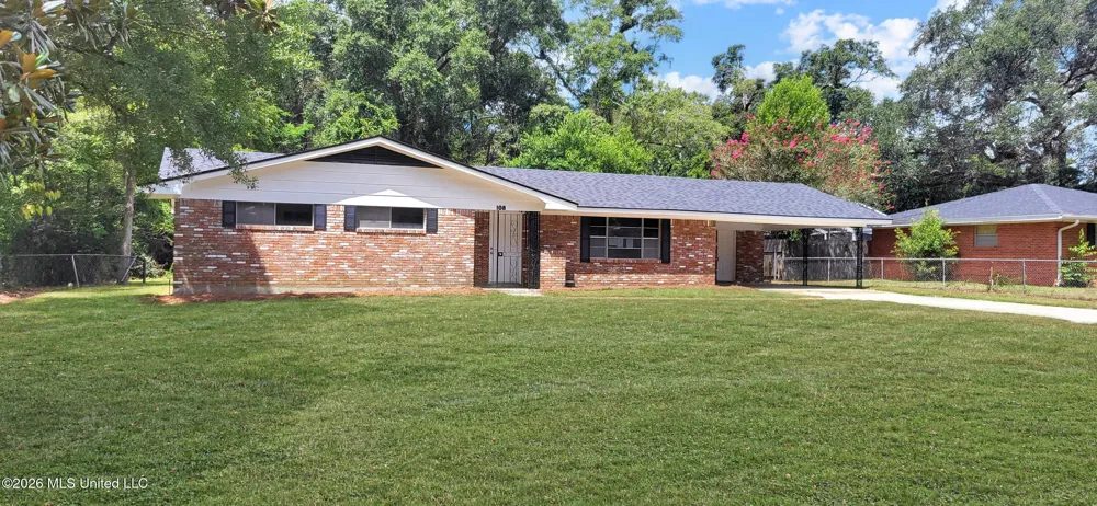 108 Tennyson Cove Picayune, MS 39466