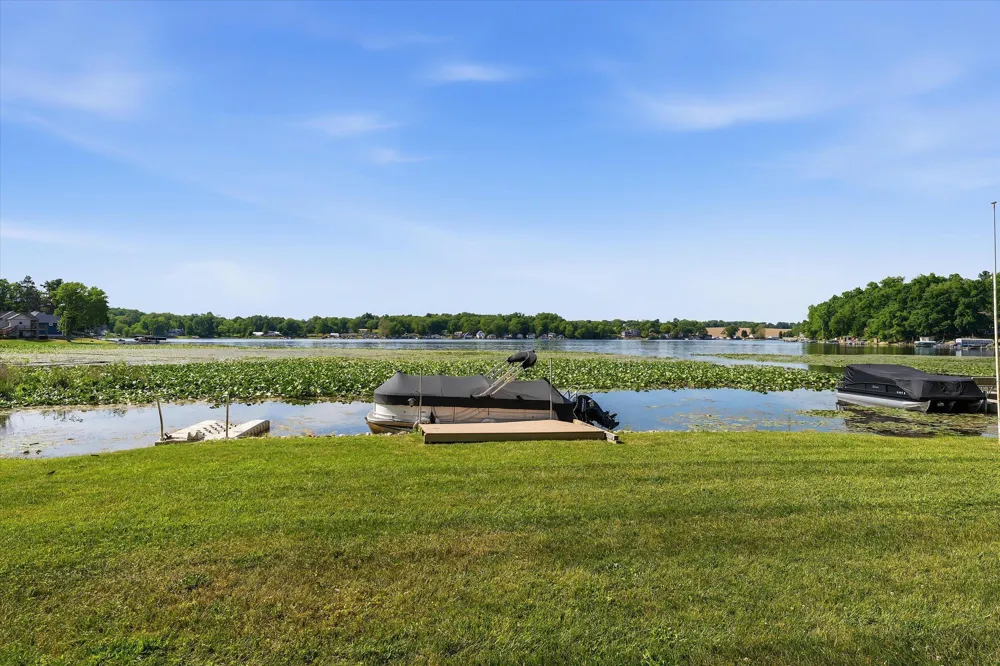 10333 Walnut Drive Three Rivers, MI 49093