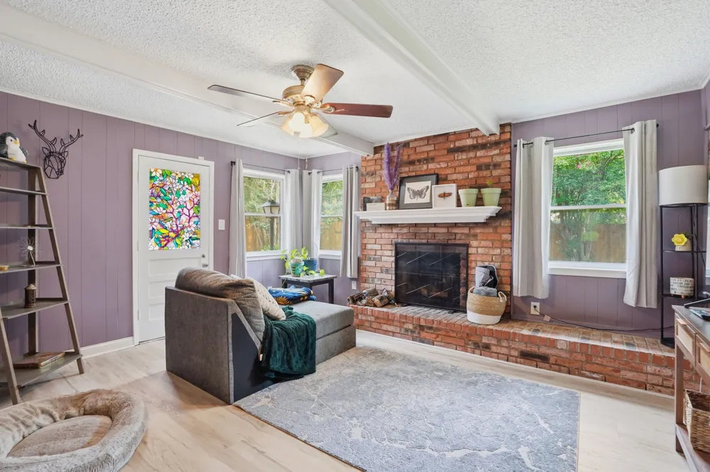 6801 Yolanda Drive Fort Worth, TX 76112