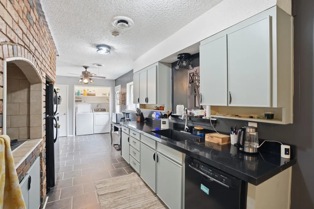 6801 Yolanda Drive Fort Worth, TX 76112