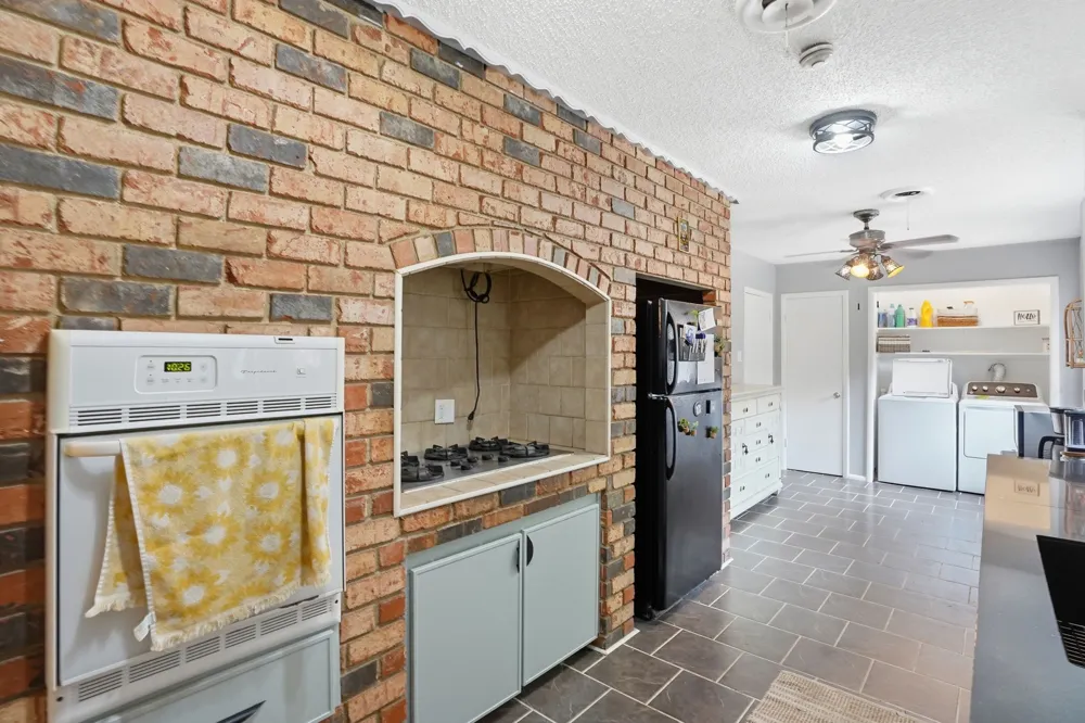 6801 Yolanda Drive Fort Worth, TX 76112