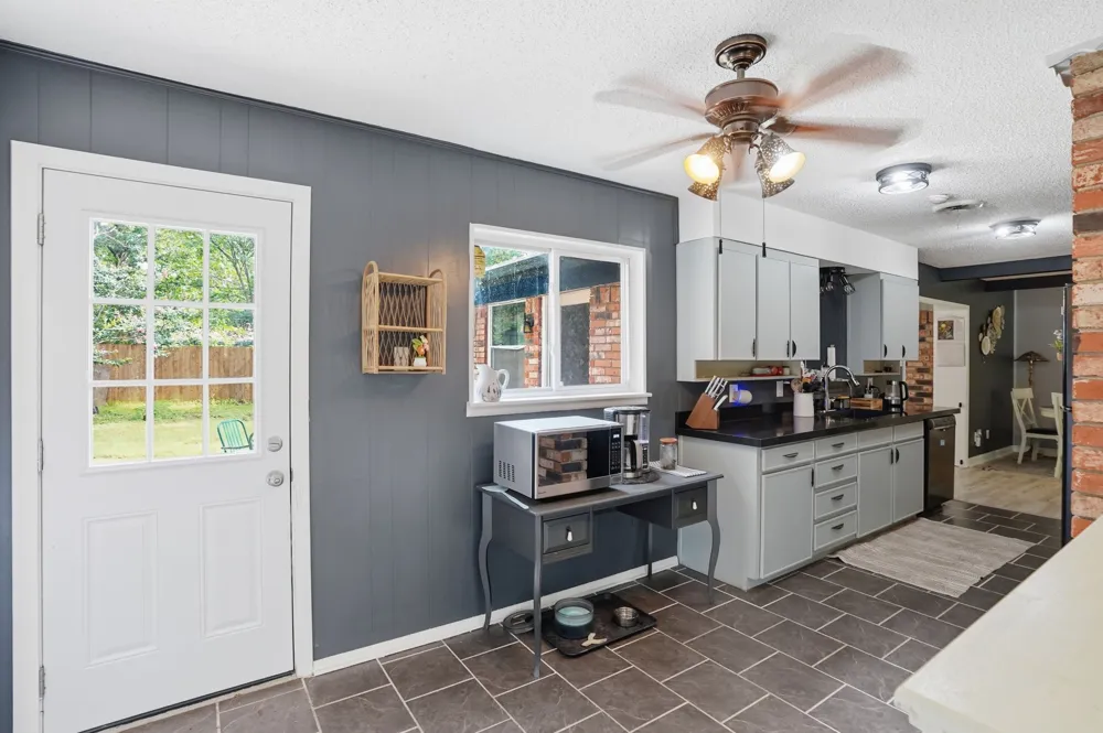 6801 Yolanda Drive Fort Worth, TX 76112