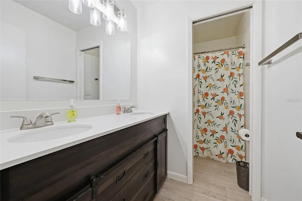3600 SW 19TH AVENUE #5D Gainesville, FL 32607
