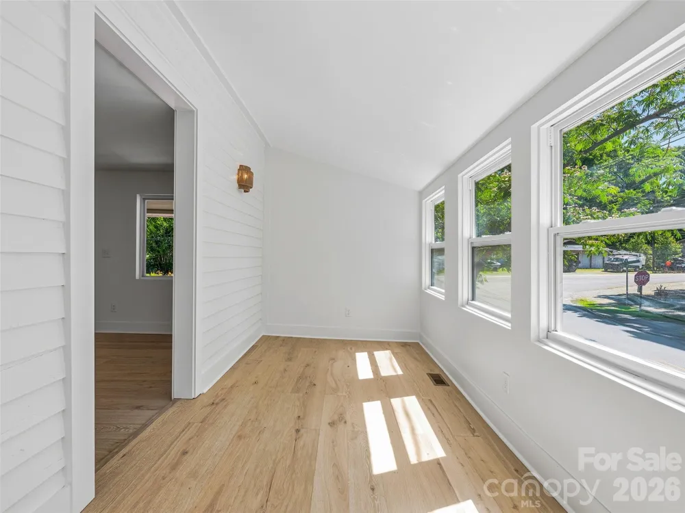 895 Trade Street Tryon, NC 28782
