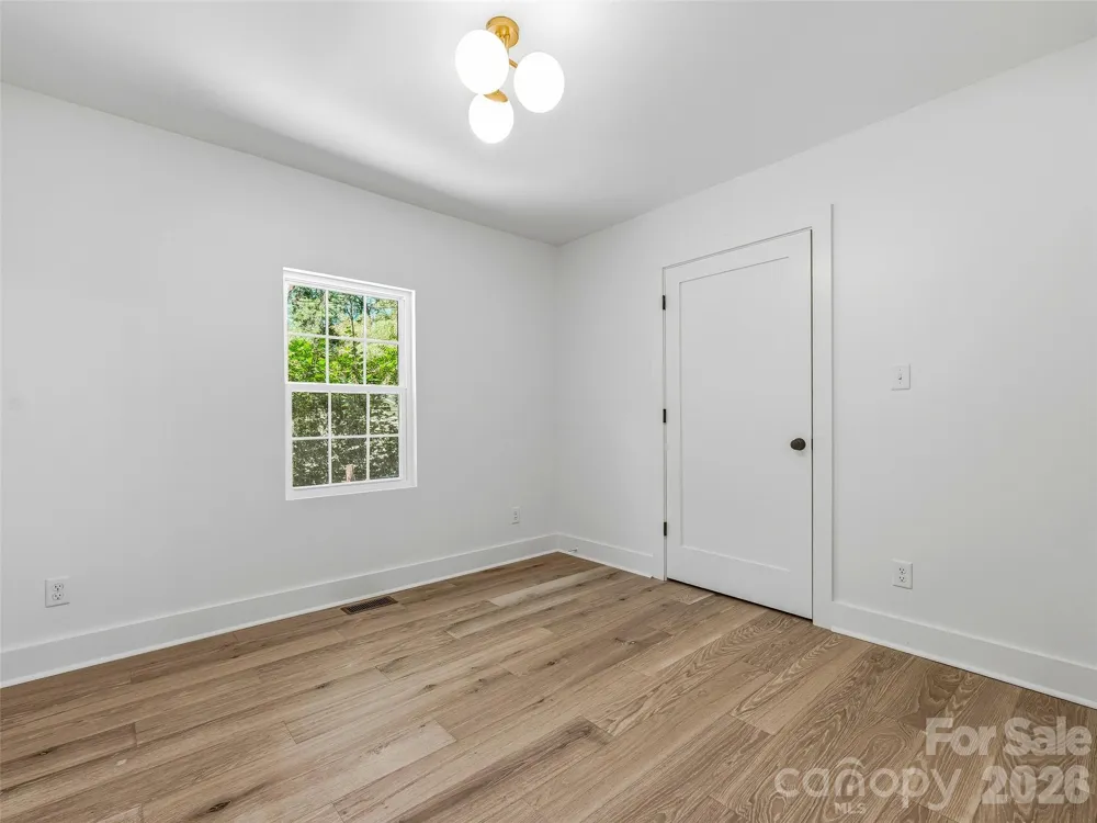 895 Trade Street Tryon, NC 28782