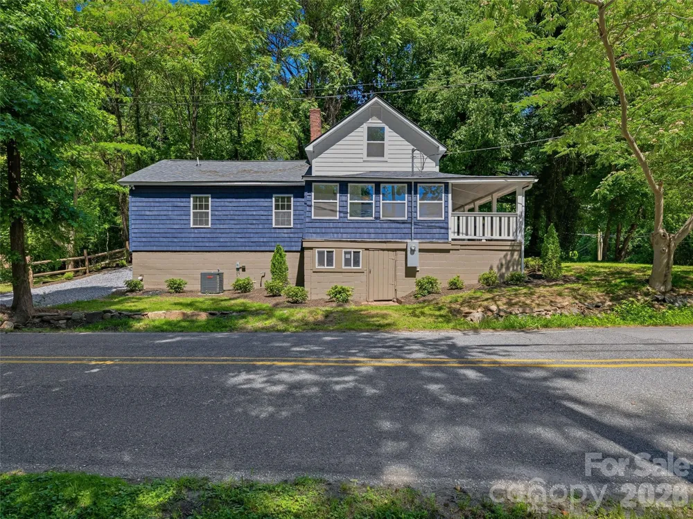 895 Trade Street Tryon, NC 28782