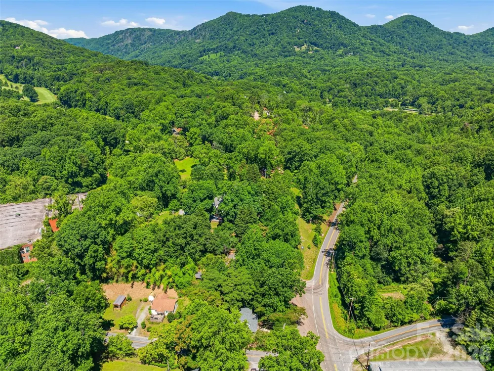 895 Trade Street Tryon, NC 28782