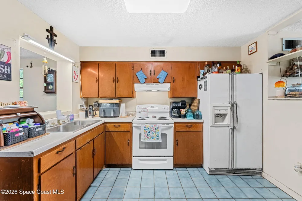 2846 Davis Lane Rockledge, FL 32955