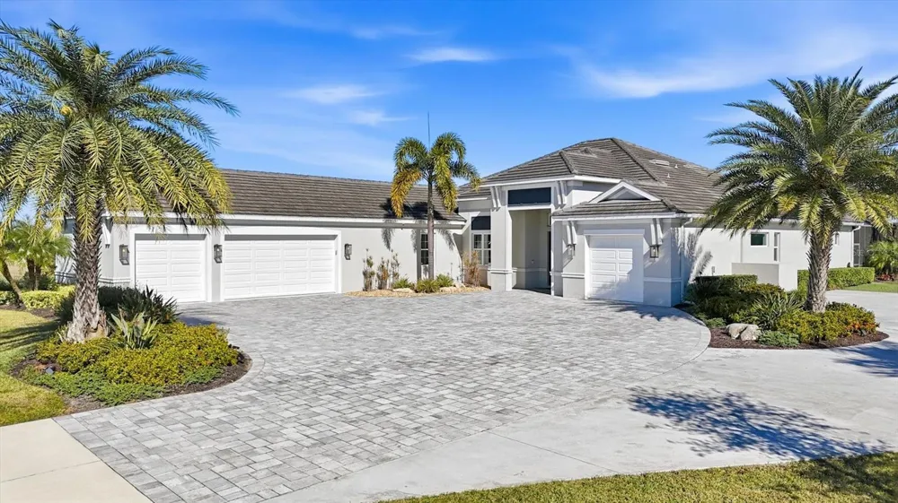 3467 COMPOUND COURT Sarasota, FL 34240