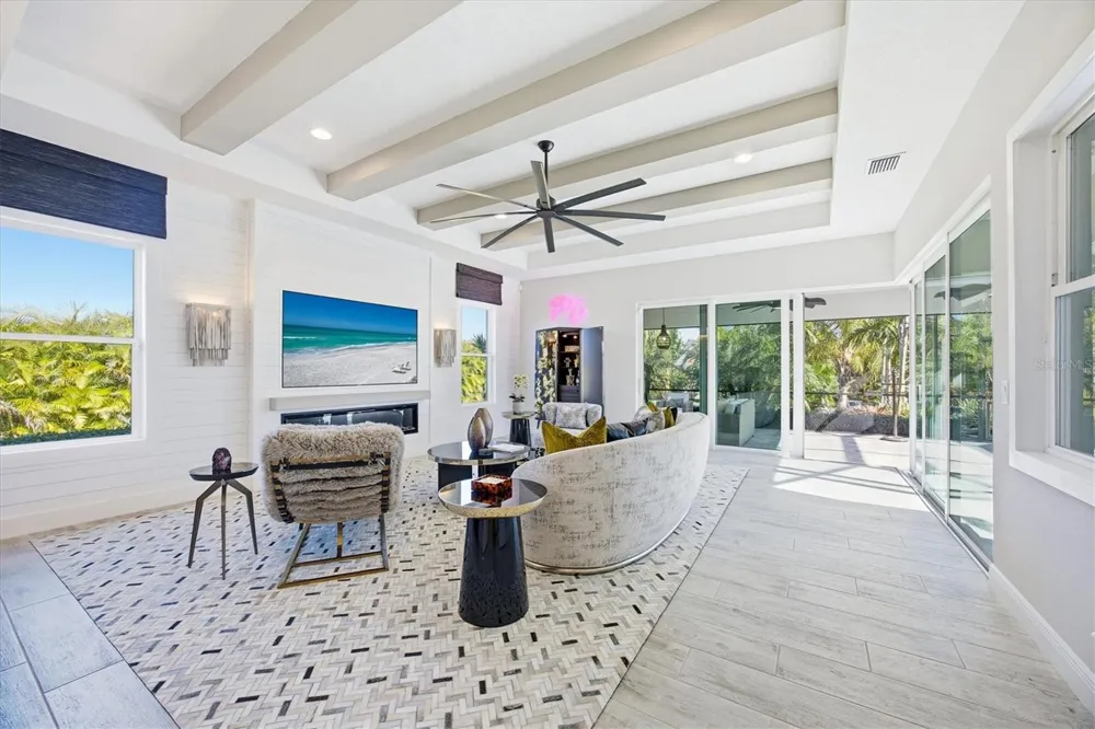 3467 COMPOUND COURT Sarasota, FL 34240