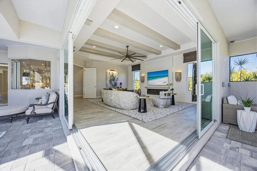 3467 COMPOUND COURT Sarasota, FL 34240