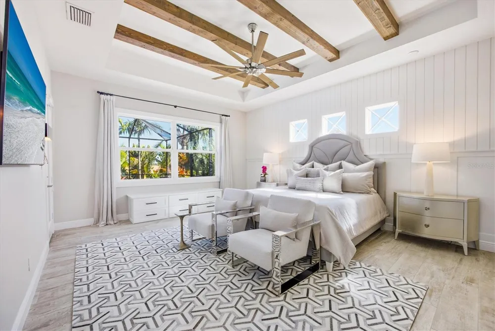 3467 COMPOUND COURT Sarasota, FL 34240