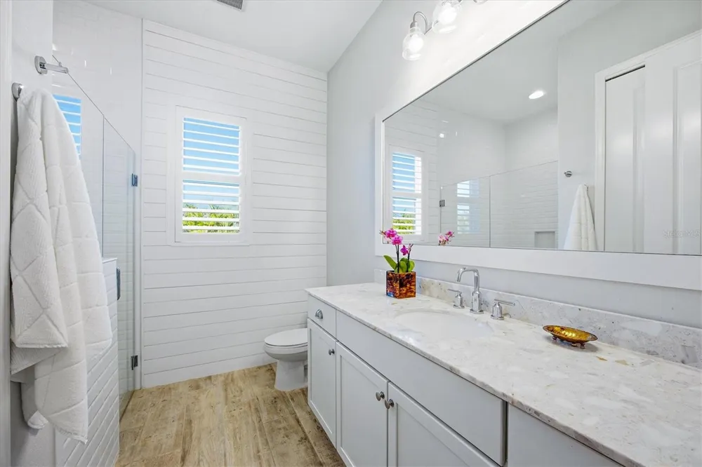 3467 COMPOUND COURT Sarasota, FL 34240